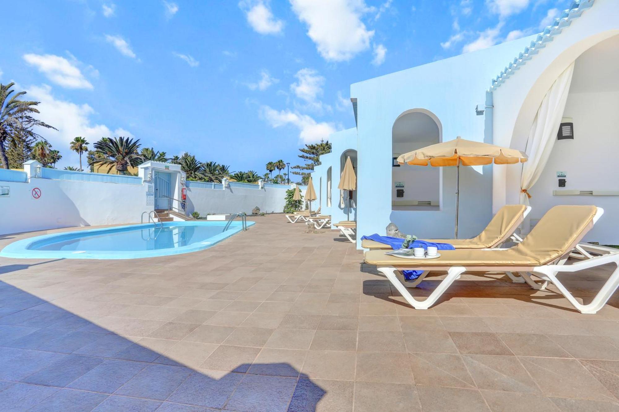 Neptuno Bungalows - Adults Only Corralejo Exterior foto